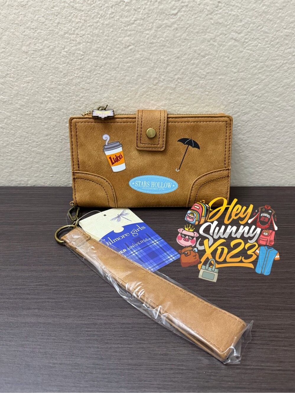 Her Universe Gilmore Girls Icons Wristlet Wallet